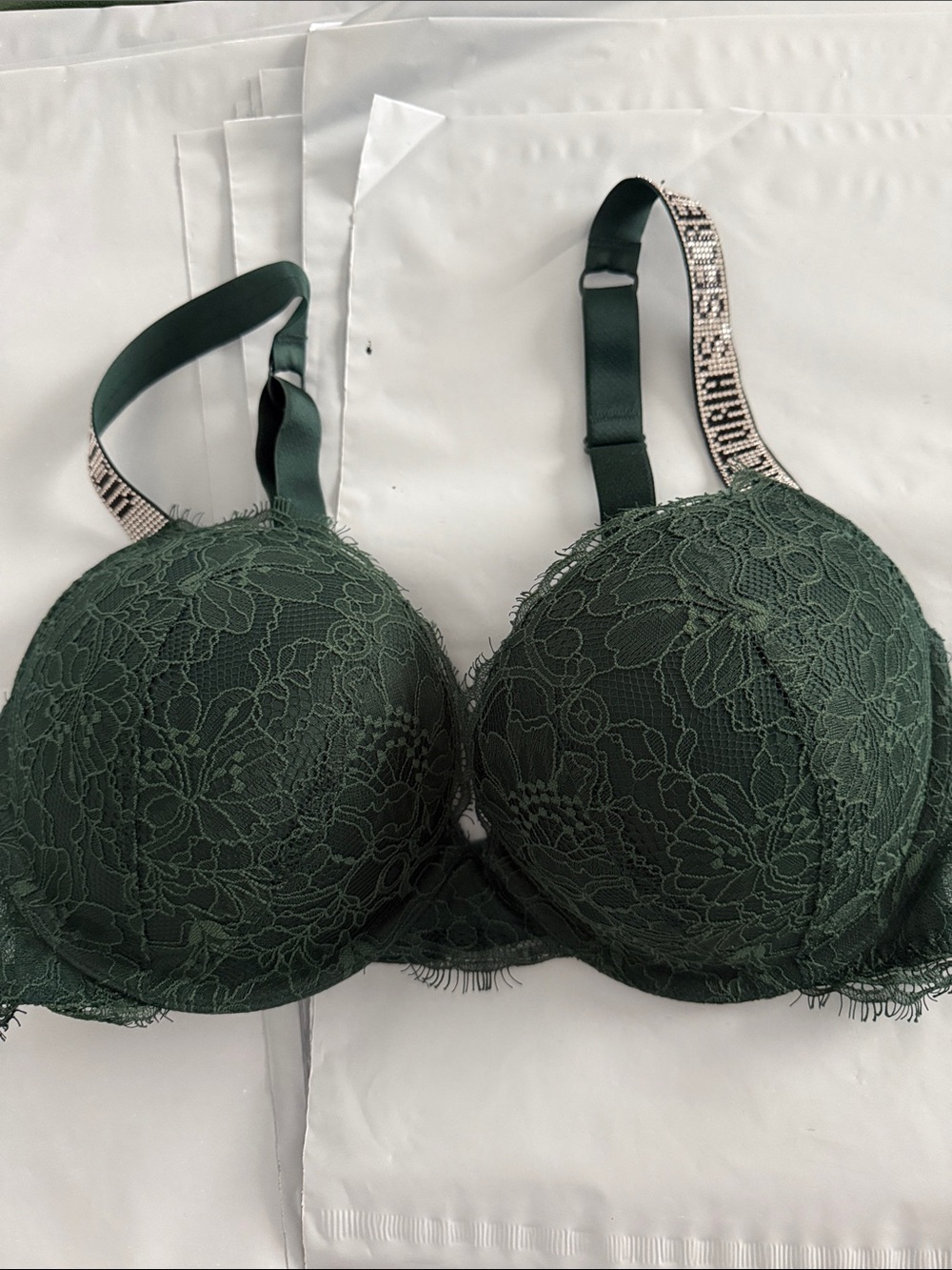 Victoria’s Secret Green w/Lace Shine Strap Push-Up Bra
